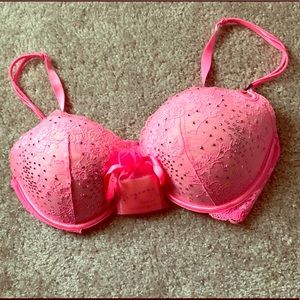 Victoria’s Secret Gorgeous Push-Up